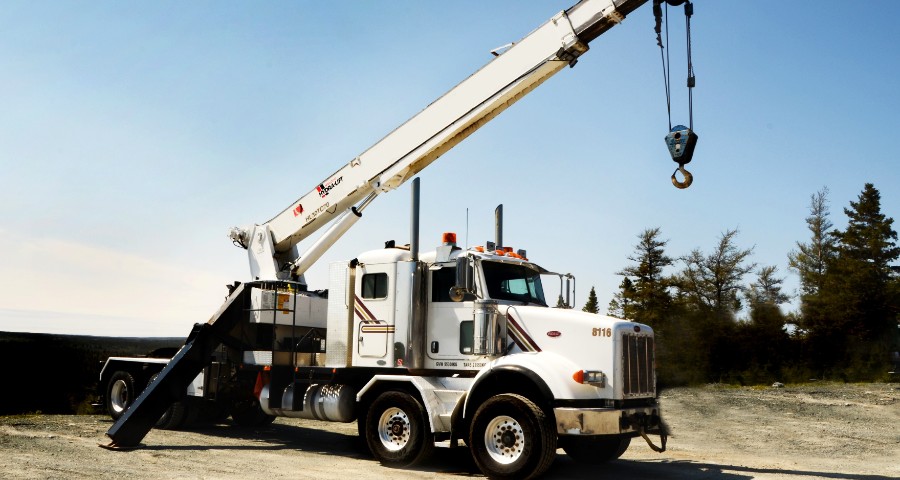 Advantages Of A Truck Crane Service For Construction Jobs